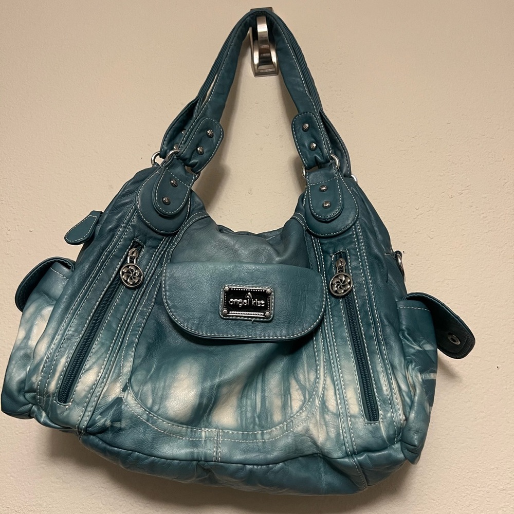 NiBlue Shoulder Bag with Slouchy Design